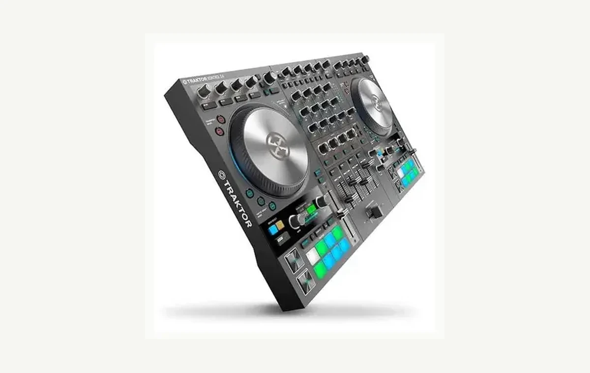 Traktor TRAKTOR KONTROL S4 MK3